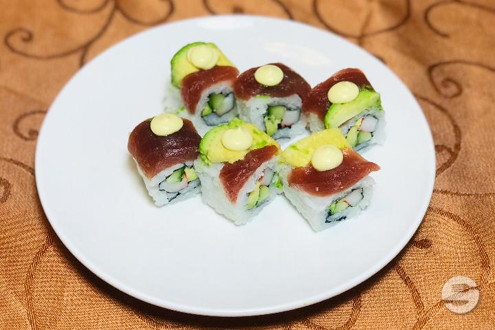 Tuna, cucumber, avocado and mayonnaise - Le Basilic