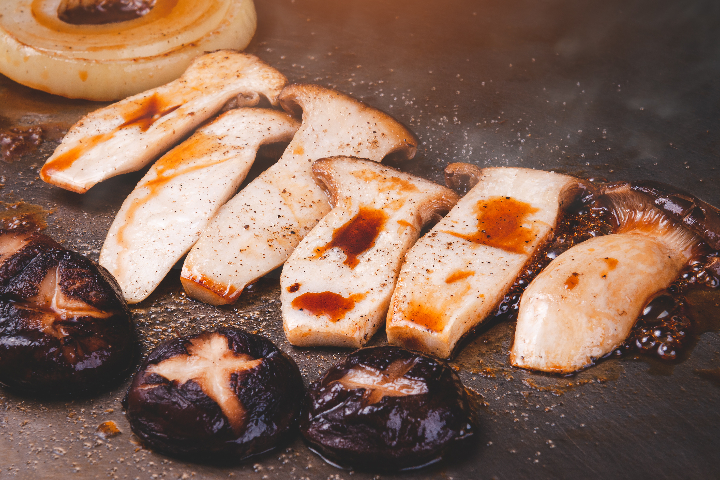 TE9. Champignons - Le Basilic
