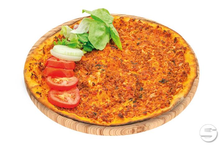Lahmacun with Minced Meat - Mali