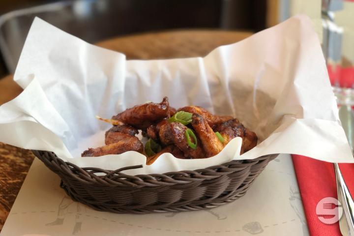 Chicken Wings (6 pieces) - Restaurant Cheyenne