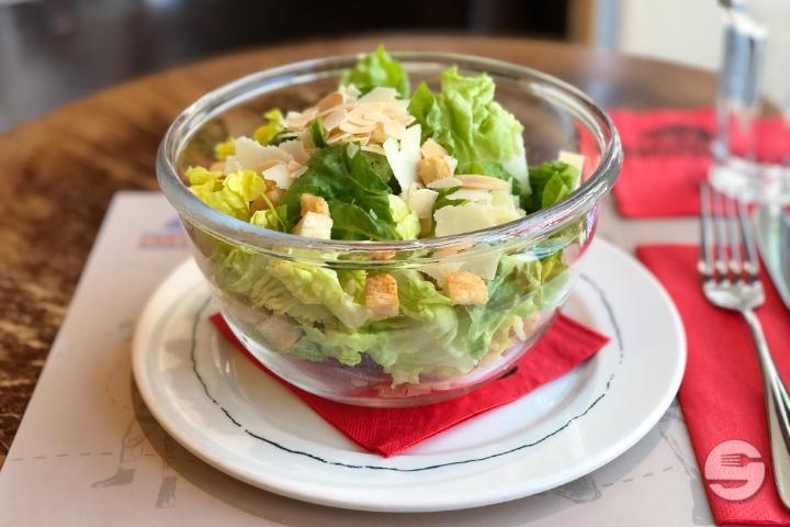 Classic Caesar Salad (klein) - Restaurant Cheyenne