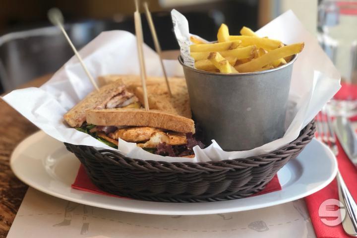 Chicken Club (klein) - Restaurant Cheyenne