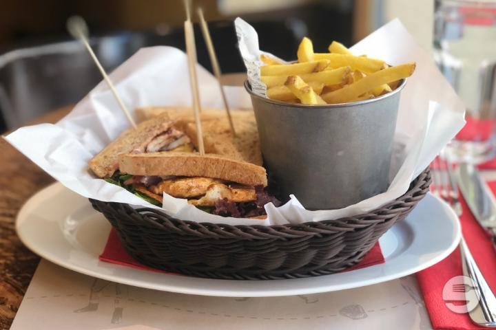Chicken Club (gross) - Restaurant Cheyenne