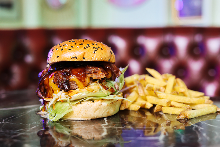 Whisky Burger mit Fries - Cheyenne