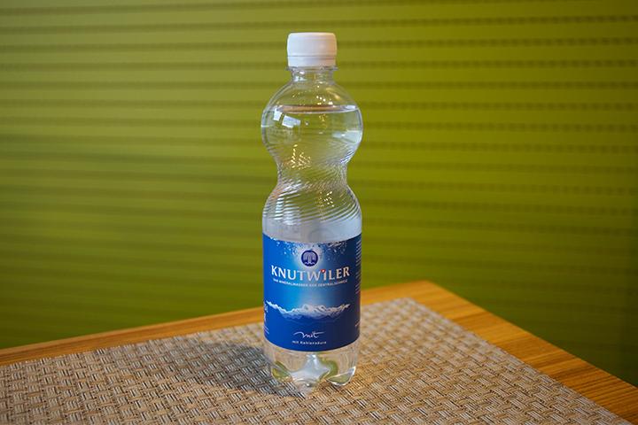 Mineralwasser mit Kohlensäure - Nooba