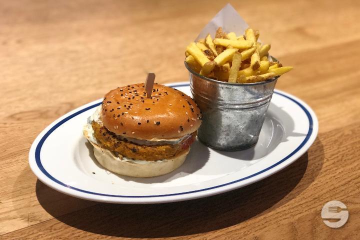 Falafel Burger - Restaurant Iroquois