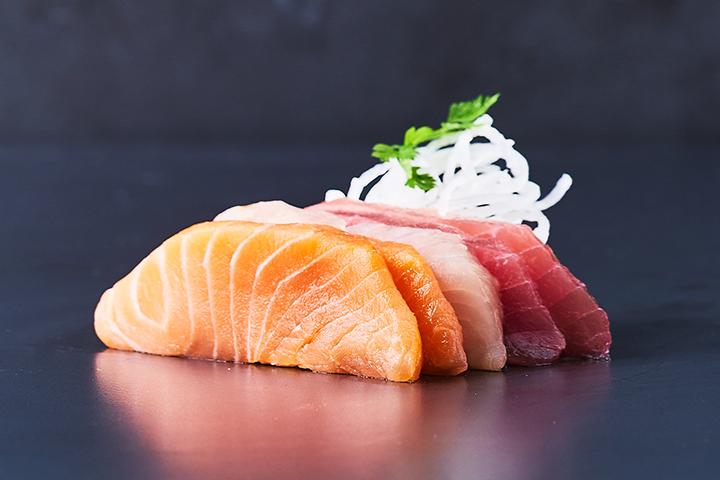 Salmon & Tuna Sashimi - Yooji's
