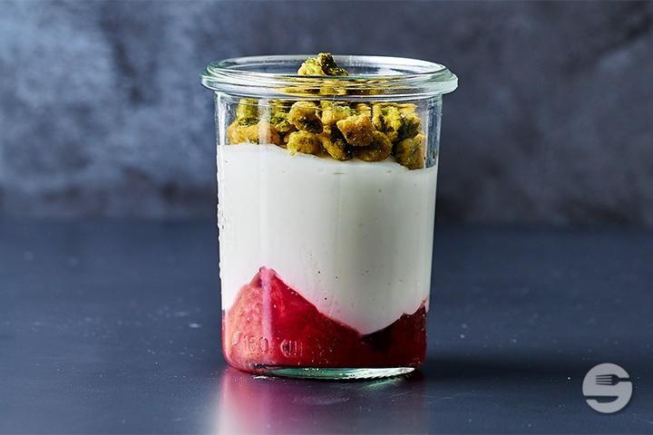 Rhubarb Yoghurt Mousse - Yooji's