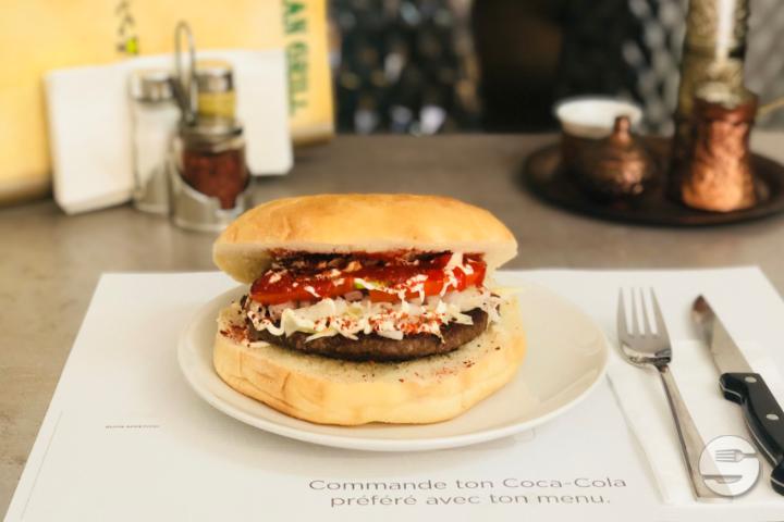 Pljeskavica Sandwich (160g) - Balkan Grill