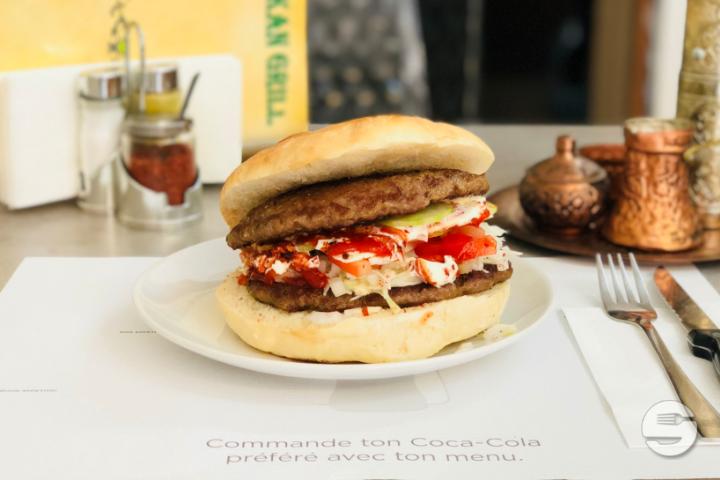 Menu Balkanburger (320g) - Balkan Grill