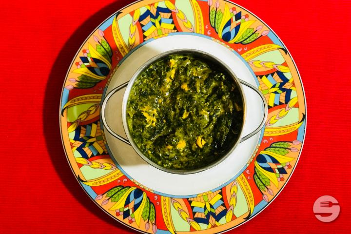 Chicken Palak - Indian Plaza