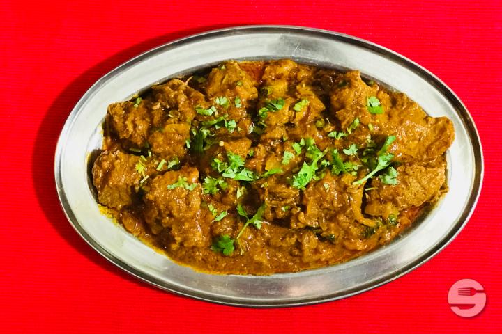 Beef Jalfrezie - Indian Plaza