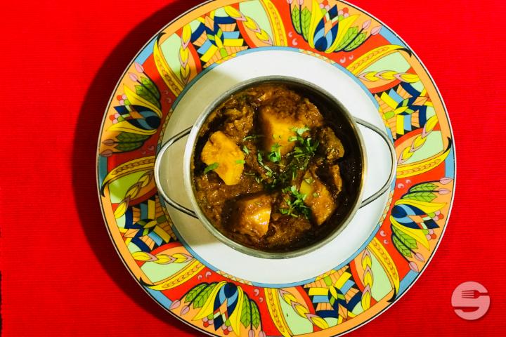 Beef Aloo - Indian Plaza