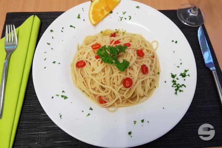 AGLIO-OLIO PEPERONCINI - Testarossa