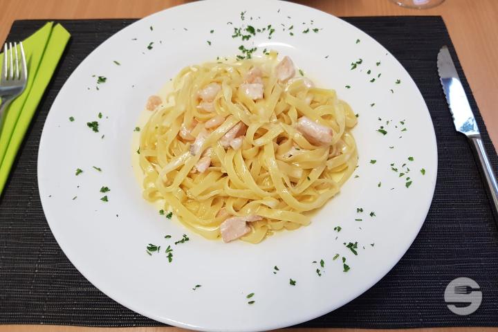 SALMONE & CREVETTEN - Testarossa