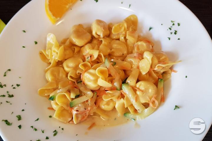 FIOCCHI MIT KÄSE UND BIRNE - Testarossa