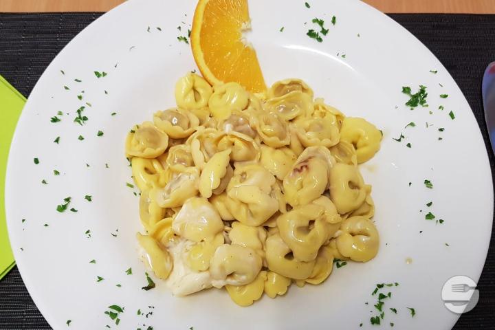 CAPPELLETTI MIT ROHSCHINKEN - Testarossa