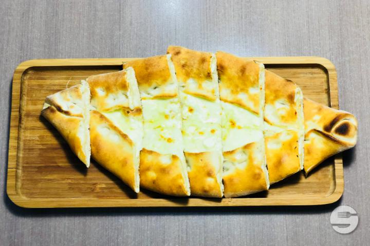 Pide au fromage - Minute Kebab