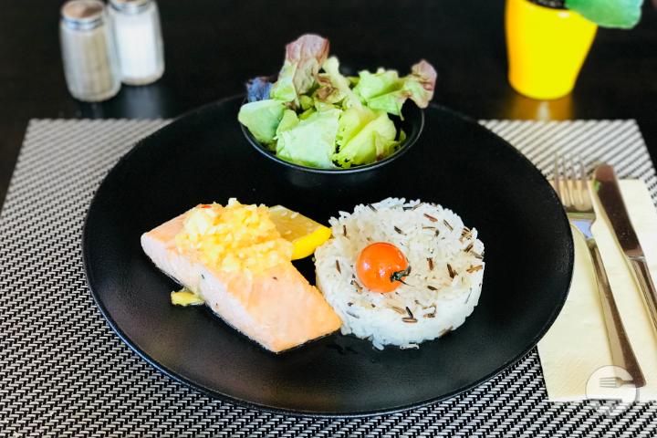 Salmon Fillet - Le Metropole