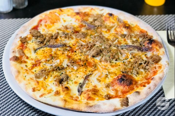 Pizza Napolitana - Le Metropole