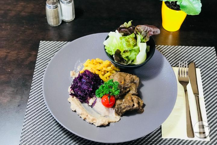 Deer stew - Le Metropole