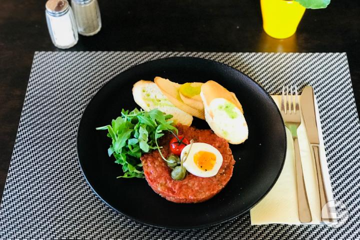 Beef tartar - Le Metropole