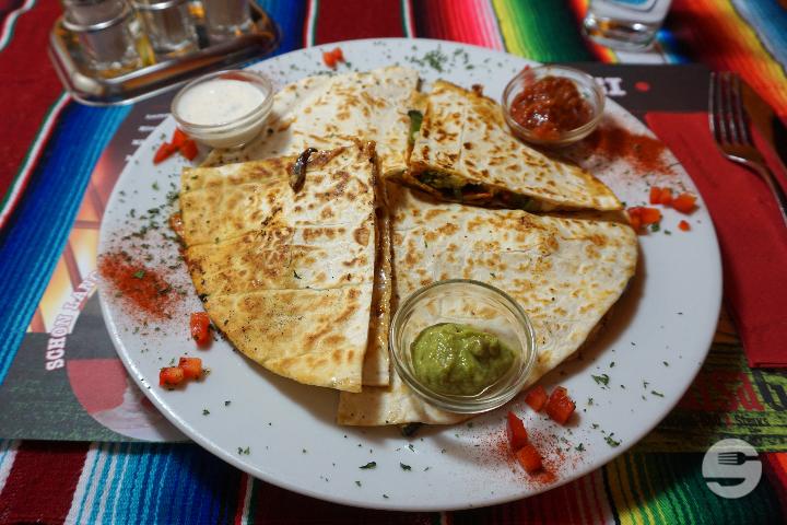 Casa quesadilla Tortilla sandwich - Salsa Grill Mexican BBQ & Steaks