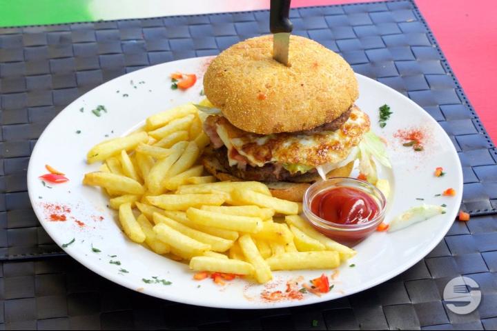 Pollo del fuego Burger - Salsa Grill Mexican BBQ & Steaks
