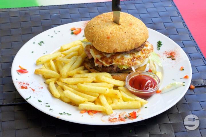 Si salsa! Burger - Salsa Grill Mexican BBQ & Steaks