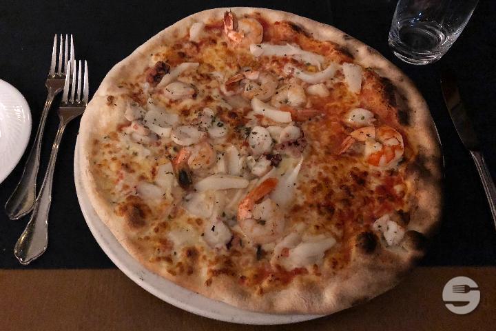 Pizza Frutti di Mare - Ristorane Toscana