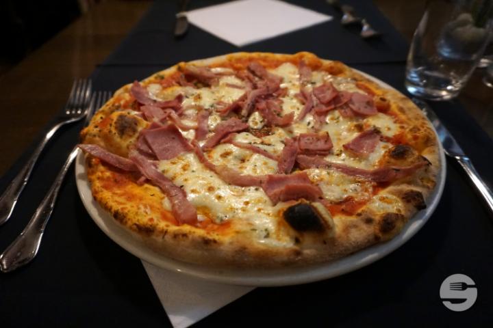 Pizza Prosciutto di Spalla - Ristorane Toscana