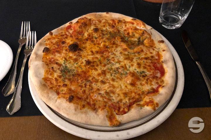 Pizza Margherita - Ristorane Toscana