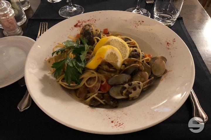 Spaghetti alle Vongole - Ristorane Toscana