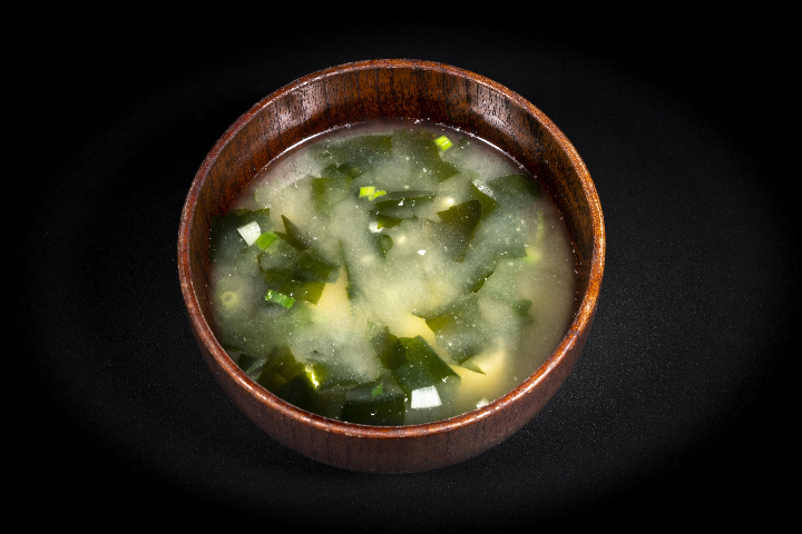 Miso soup homemade - Ukiyo Ramen & Noodle Bar Grenus