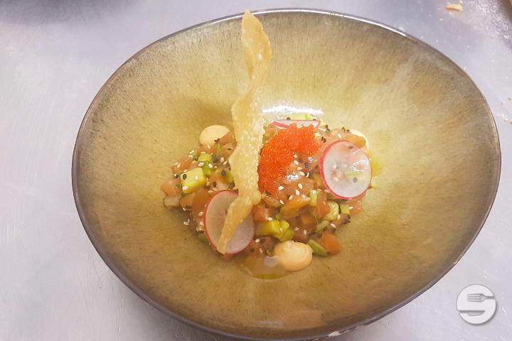 Salmon tartar and avocado - Bodega 21