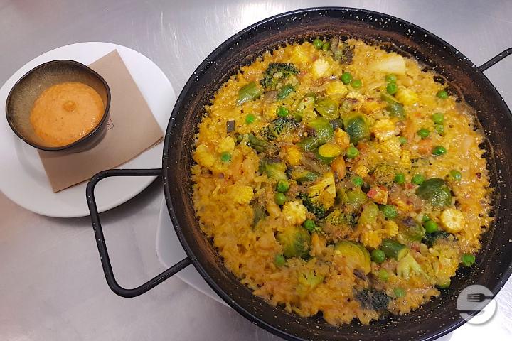 Seasonal vegetarian paella - Bodega 21