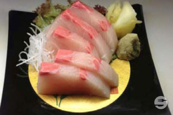 Hamachi Sashimi - Aki Sushi