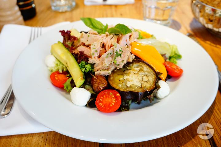 Insalata Mediterranea Tonno - Pizzeria Ristorante Molino