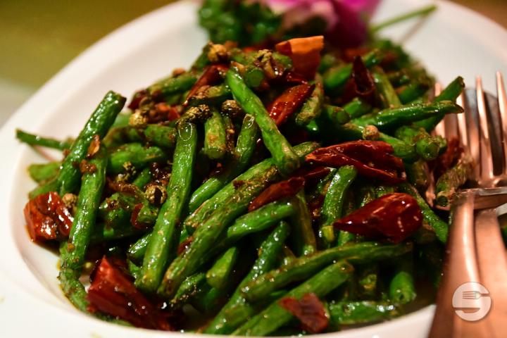 1107. Dry fried green beans - Palais Bonheur