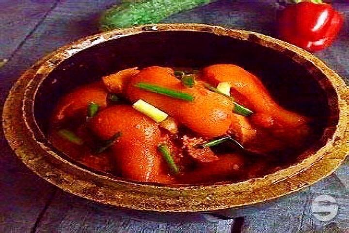 Pieds de porc braisés au tofu rouge fermenté - La Saison