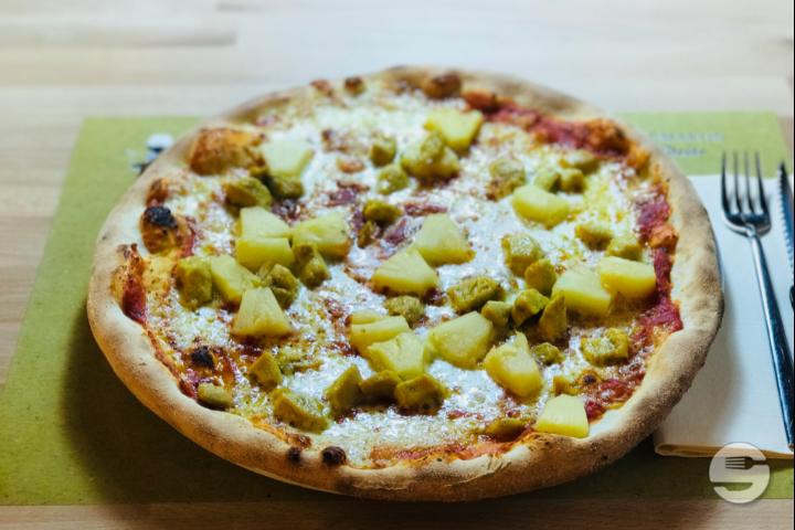 Pizza Indiana - Gasthof St-Martin