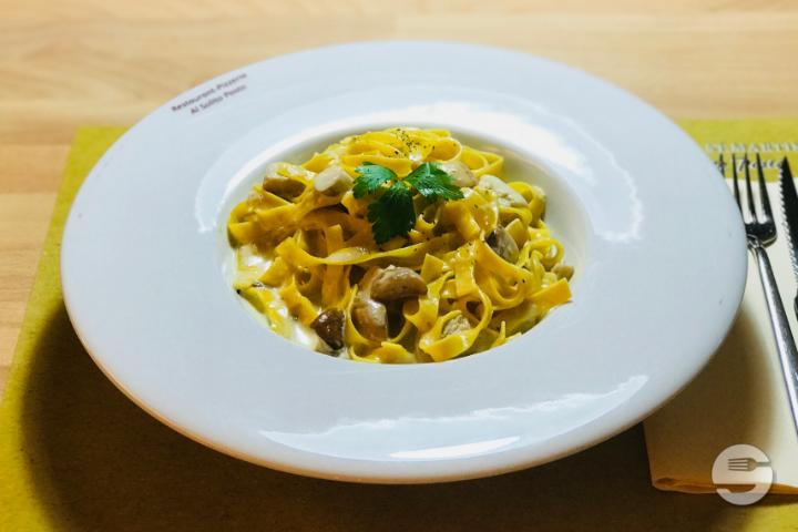 Tagliatelle ai porcini - Gasthof St-Martin