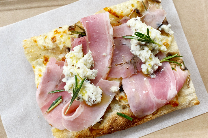 Pizza Porchetta e Tartufo - Nero's Pizza
