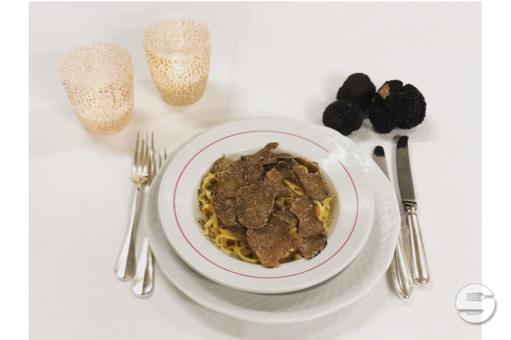 Tagliatelle à la crème et à la truffe d'été del Molise - Restaurant Roberto