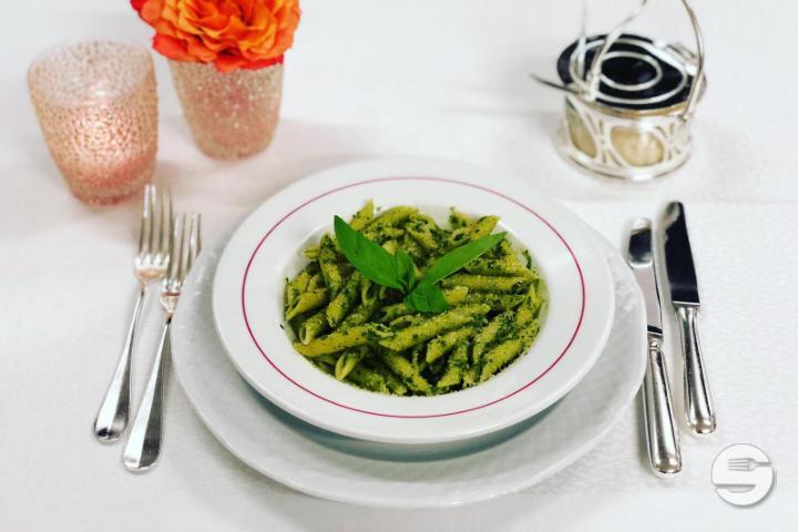 Penne Al Pesto - Restaurant Roberto