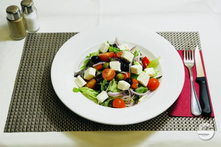 Greek Salad (V) - Barrel Oak Irish Pub