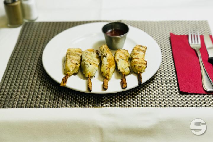 Chicken Brochette sweet chili sauce - Barrel Oak Irish Pub