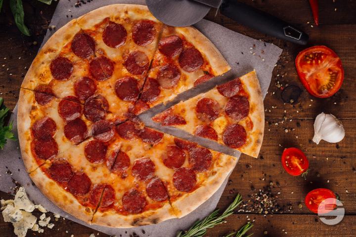 Pizza Calabrese - Amici