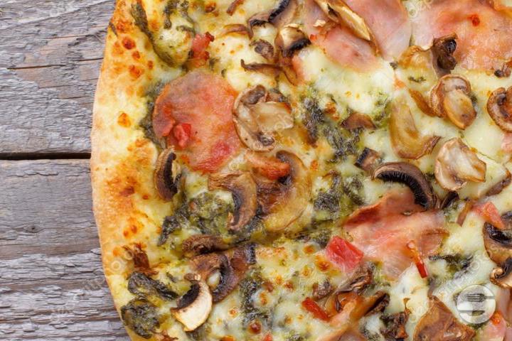 Pizza Caterina - Amici