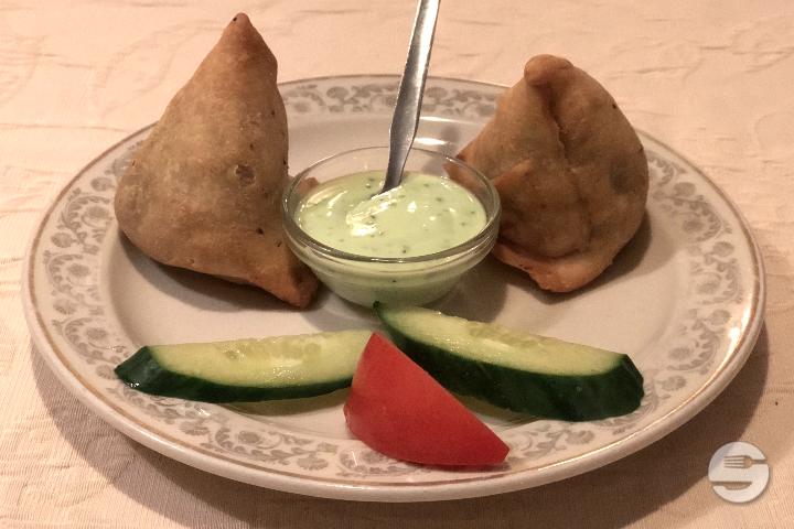 103 Cocktail Samosa (2 pcs.) - Tandoor